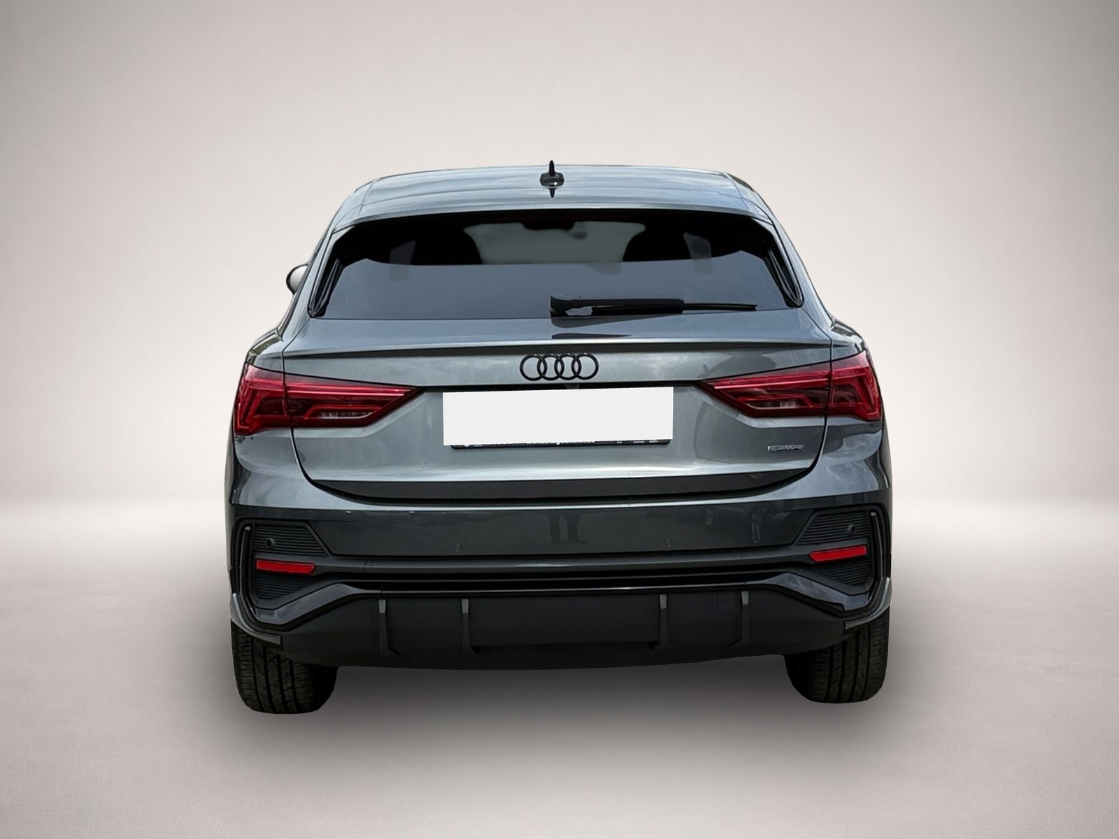 Audi Q3 (04/2024, Benzin)