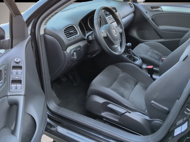 Volkswagen Golf (06/2011, Benzin)