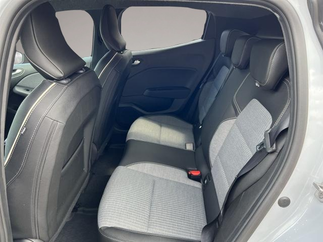 Renault Clio (04/2025, Benzin)