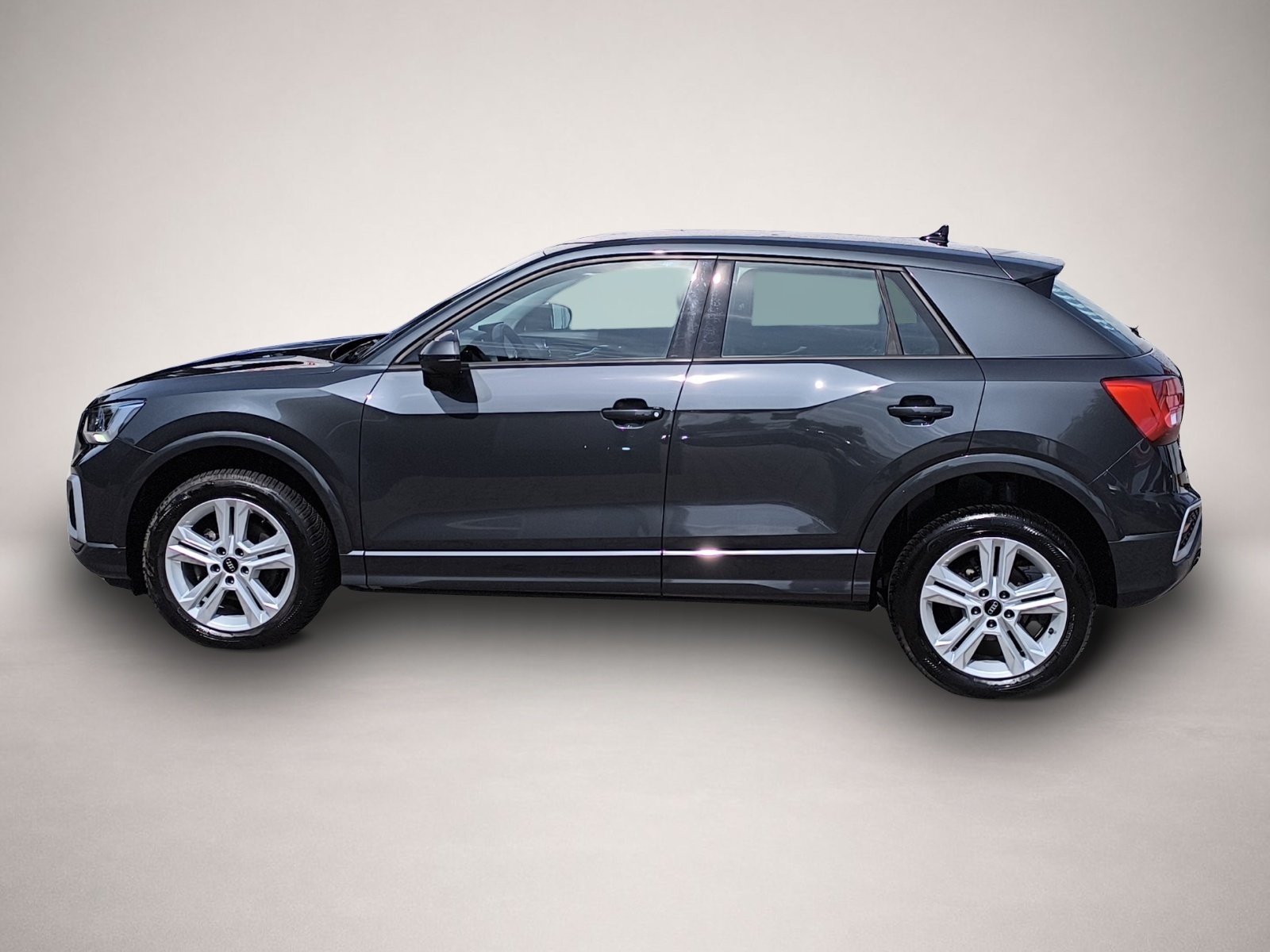Audi Q2 (03/2024, Benzin)
