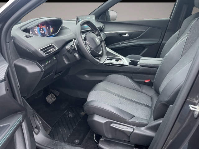 Peugeot 5008 (02/2024, Benzin)