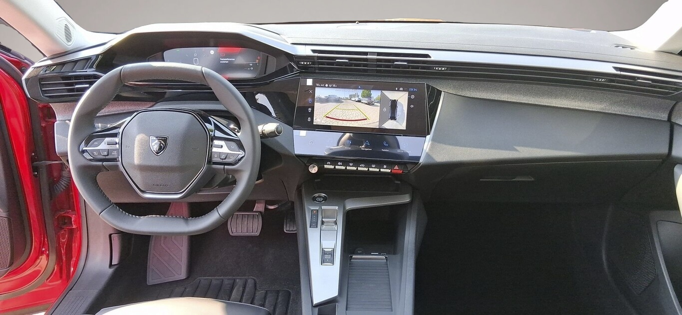 Peugeot 408 (04/2026, Benzin)