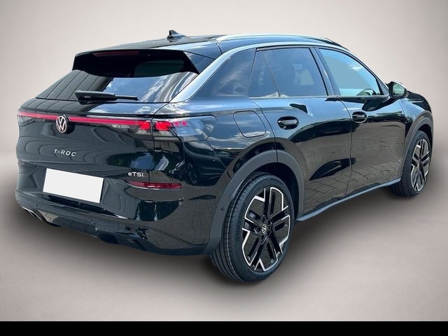 Volkswagen T-Roc (04/2026, Benzin)