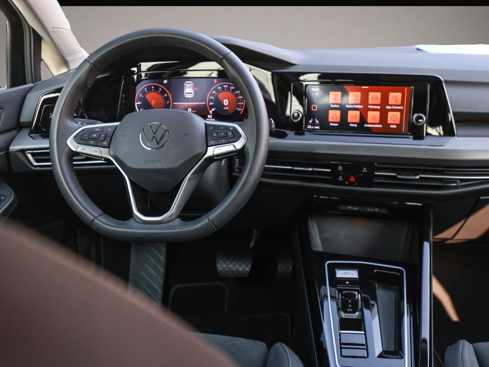 Volkswagen Golf (05/2024, Benzin)