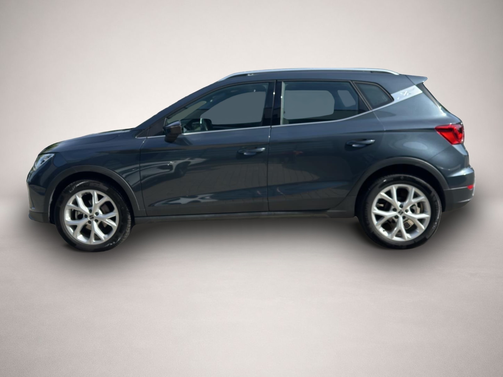 Seat Arona (03/2024, Benzin)