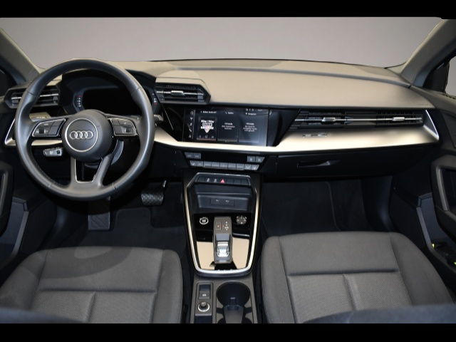 Audi A3 (06/2022, )