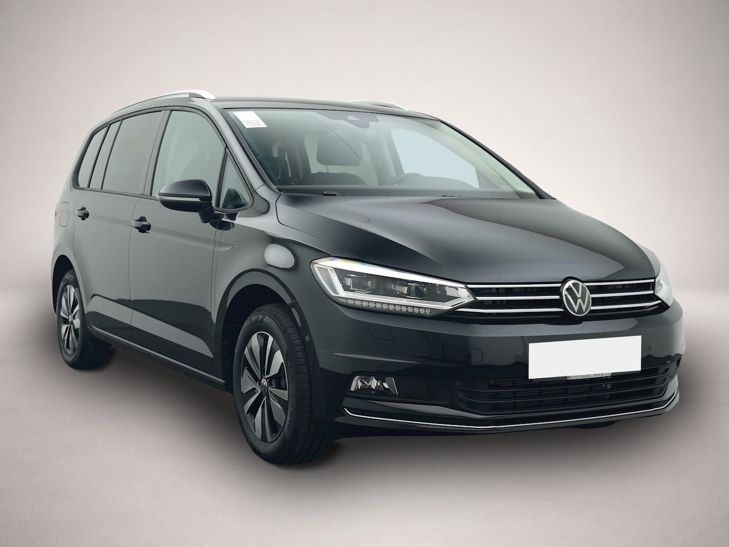 Volkswagen Touran (10/2025, Benzin)