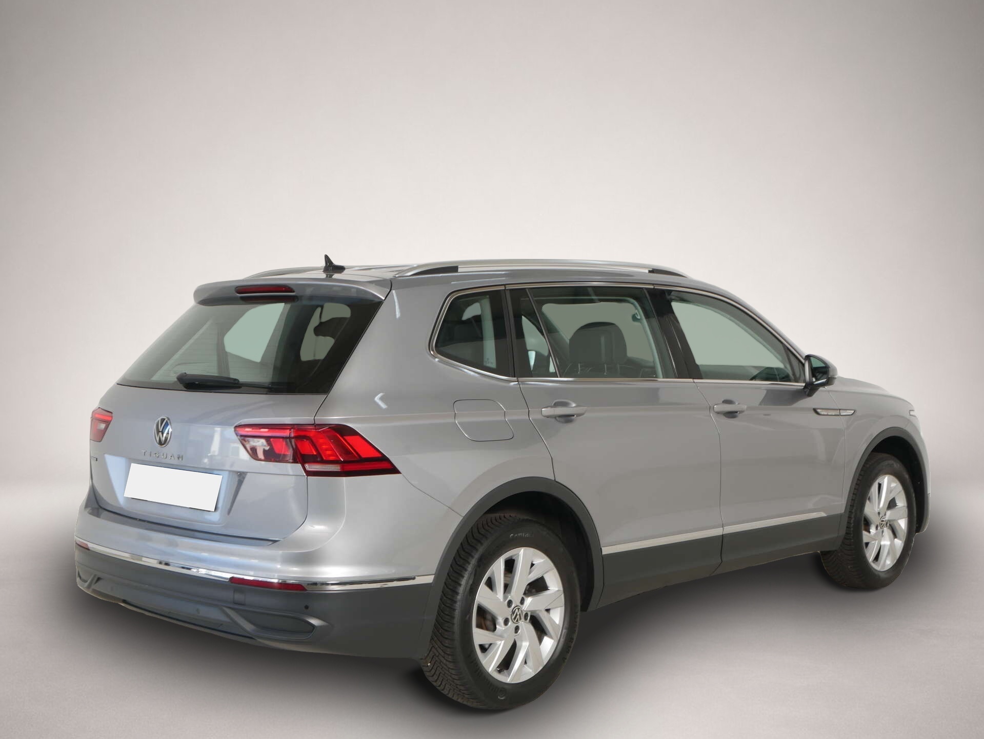 Volkswagen Tiguan Allspace (03/2025, Benzin)