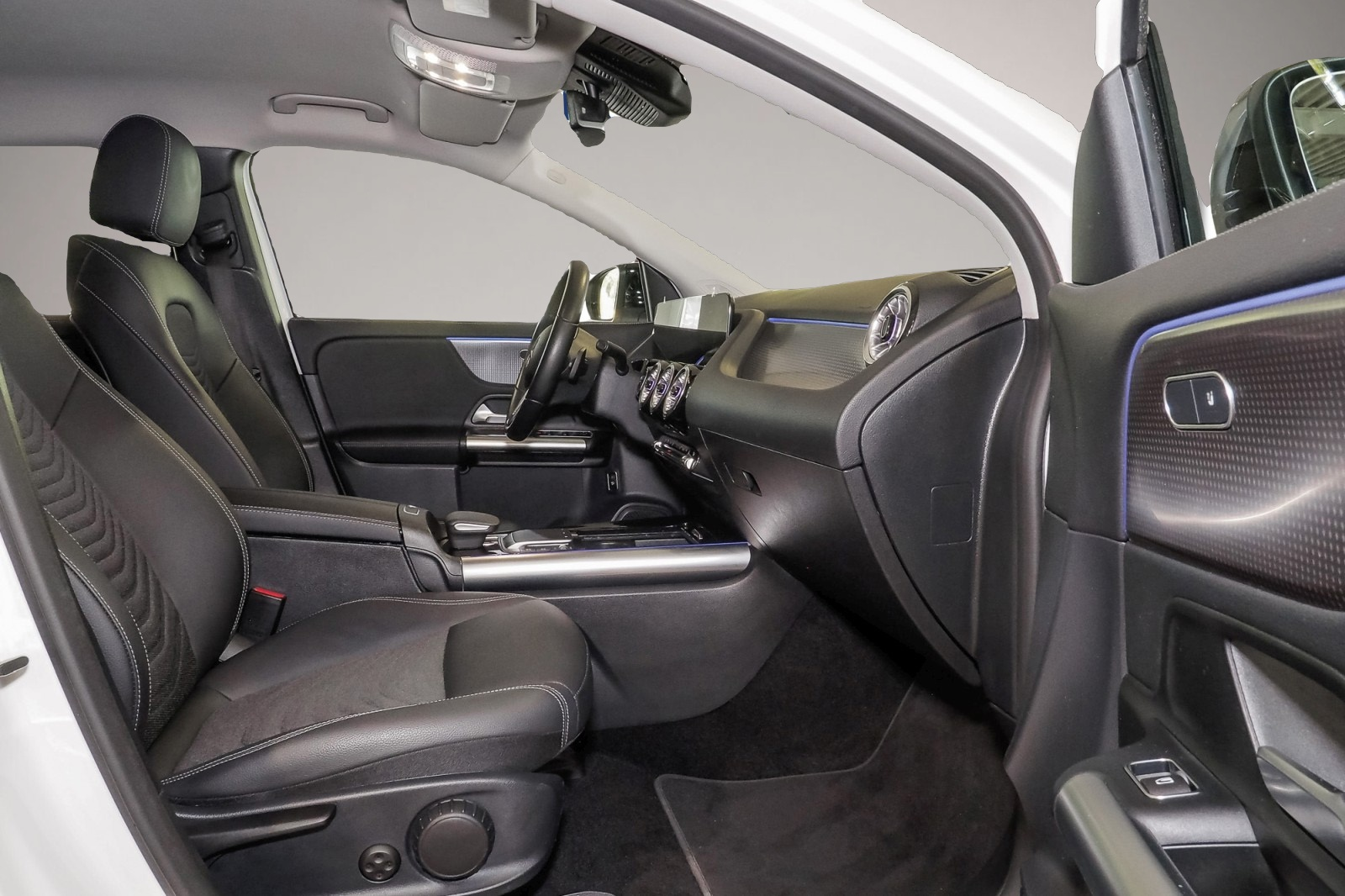 Mercedes-Benz EQA (06/2023, ELECTRIC)