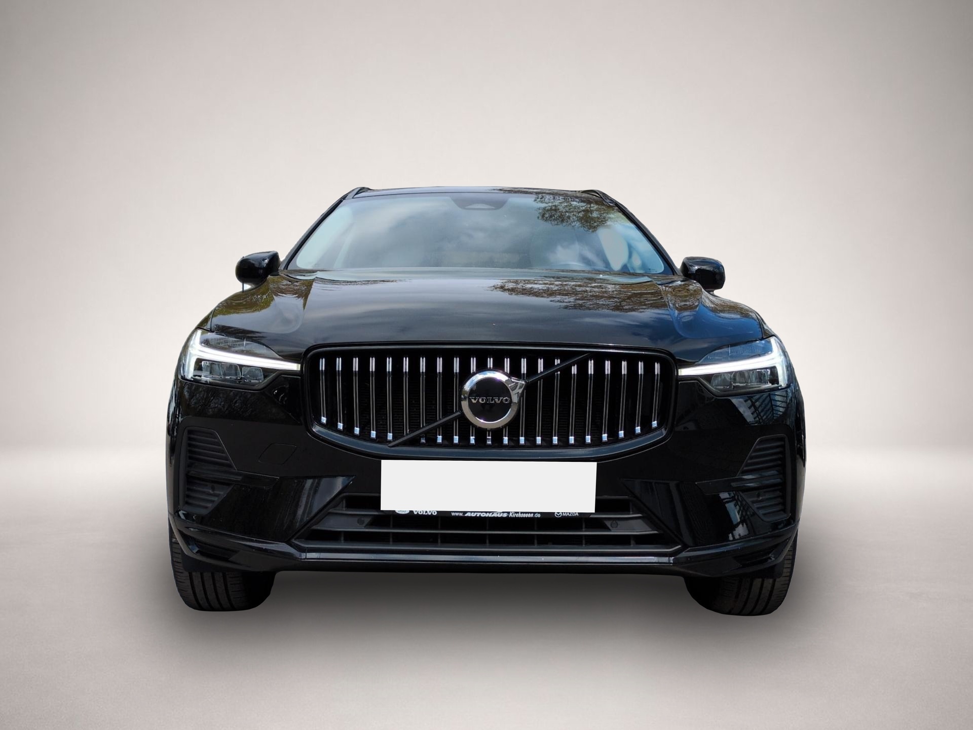 Volvo XC60 (01/2023, Benzin)
