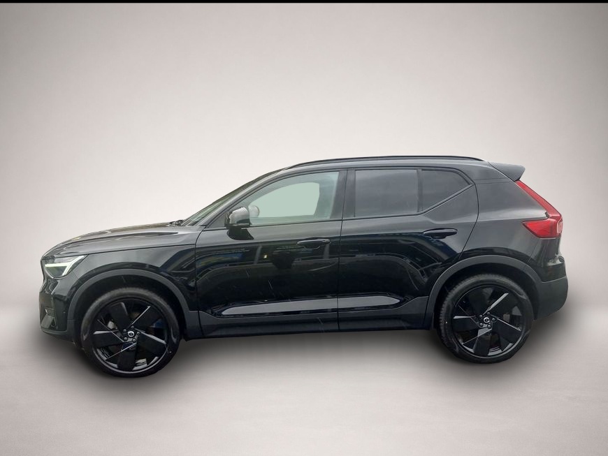 Volvo XC40 (07/2025, Benzin)