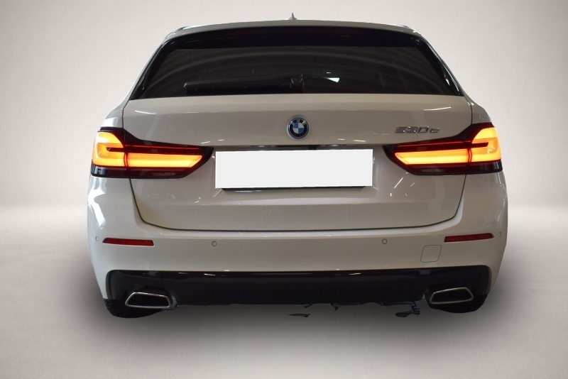 BMW 530 (11/2023, Hybrid (Benzin/Elektro))