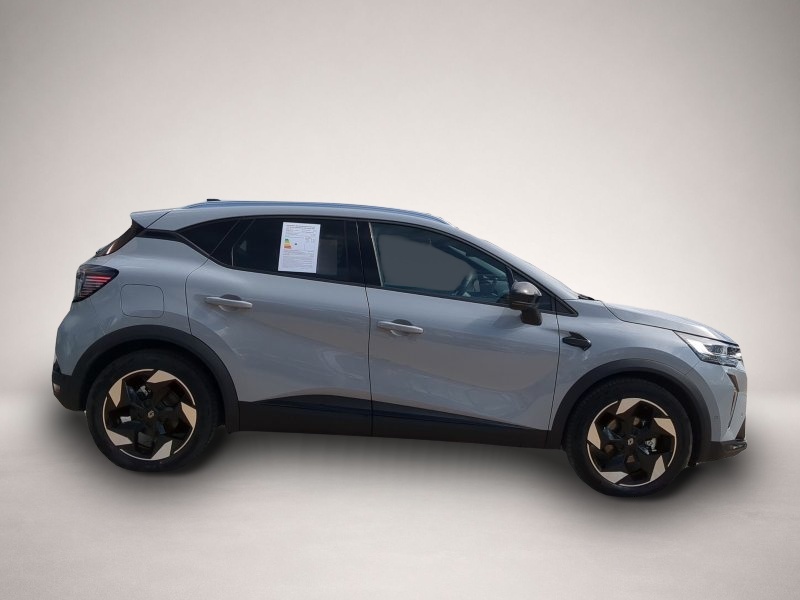 Renault Captur (06/2025, Benzin)
