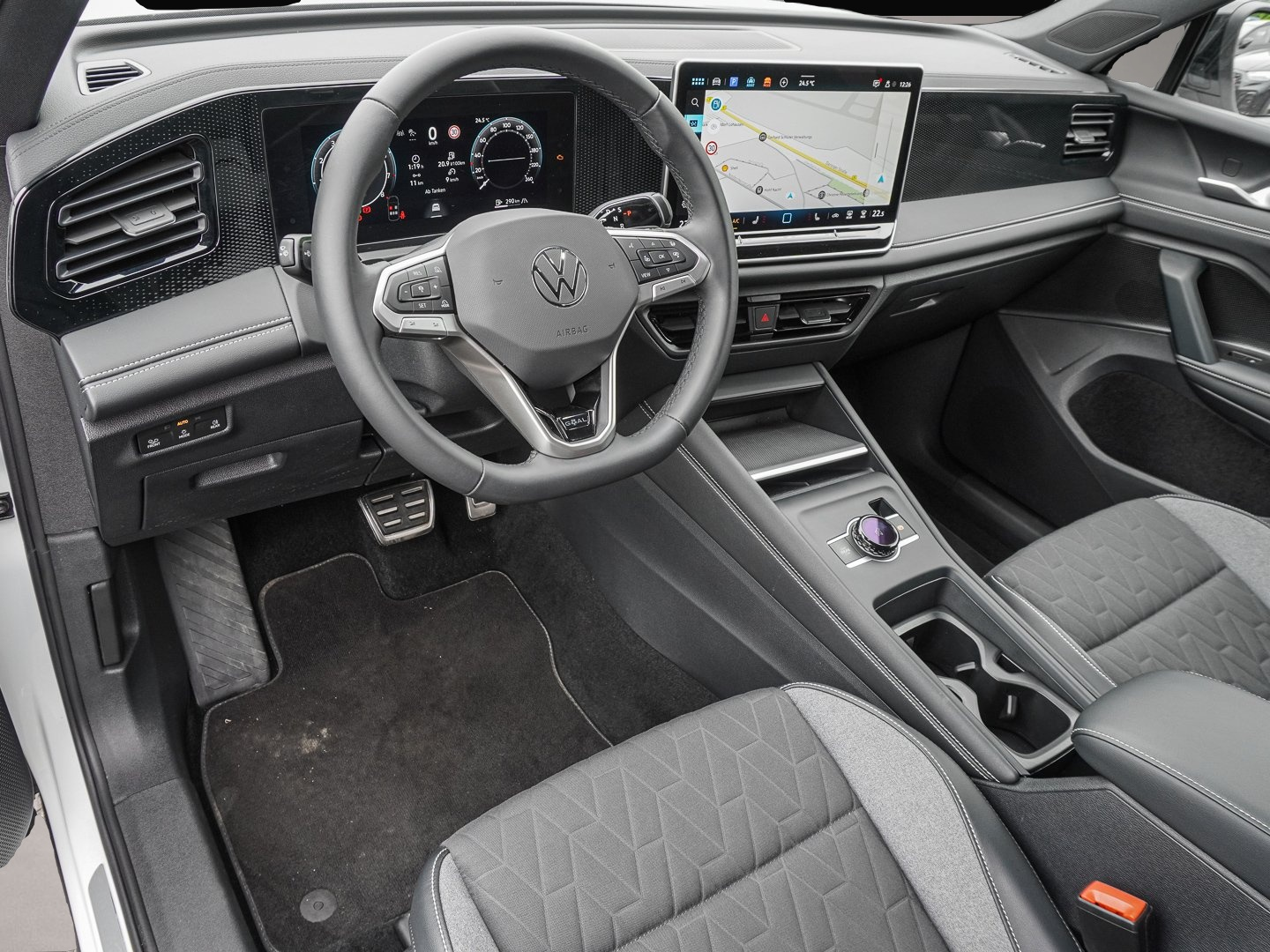 Volkswagen Tiguan (09/2025, Benzin)