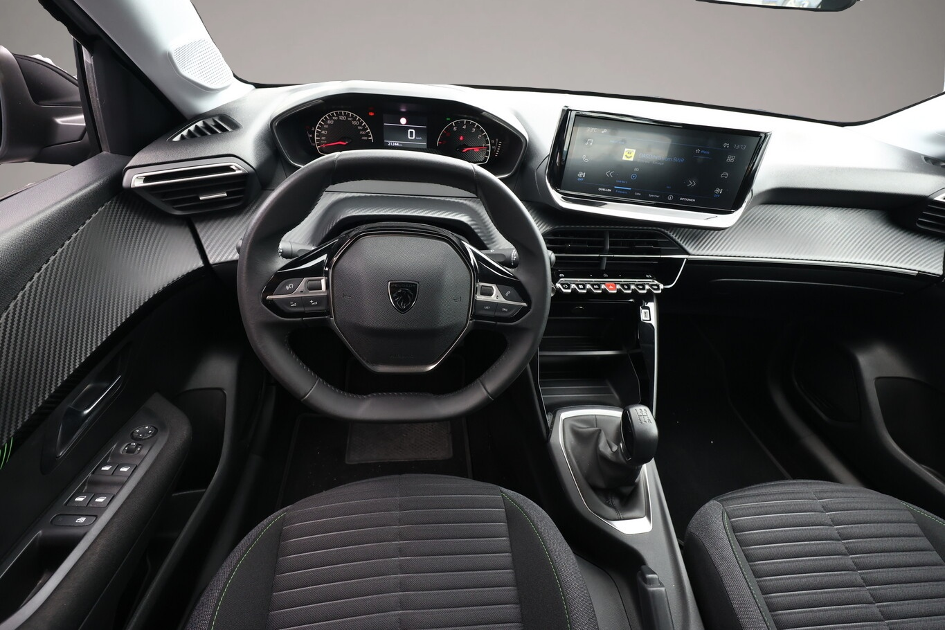 Peugeot 208 (10/2024, Benzin)