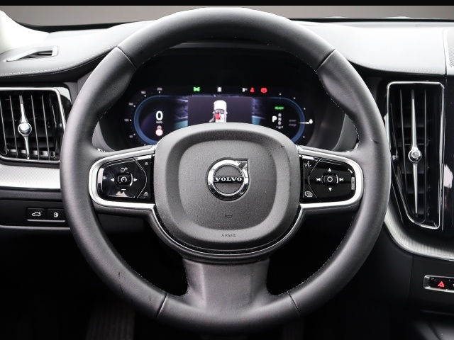 Volvo XC60 (04/2024, Hybrid (Benzin/Elektro))