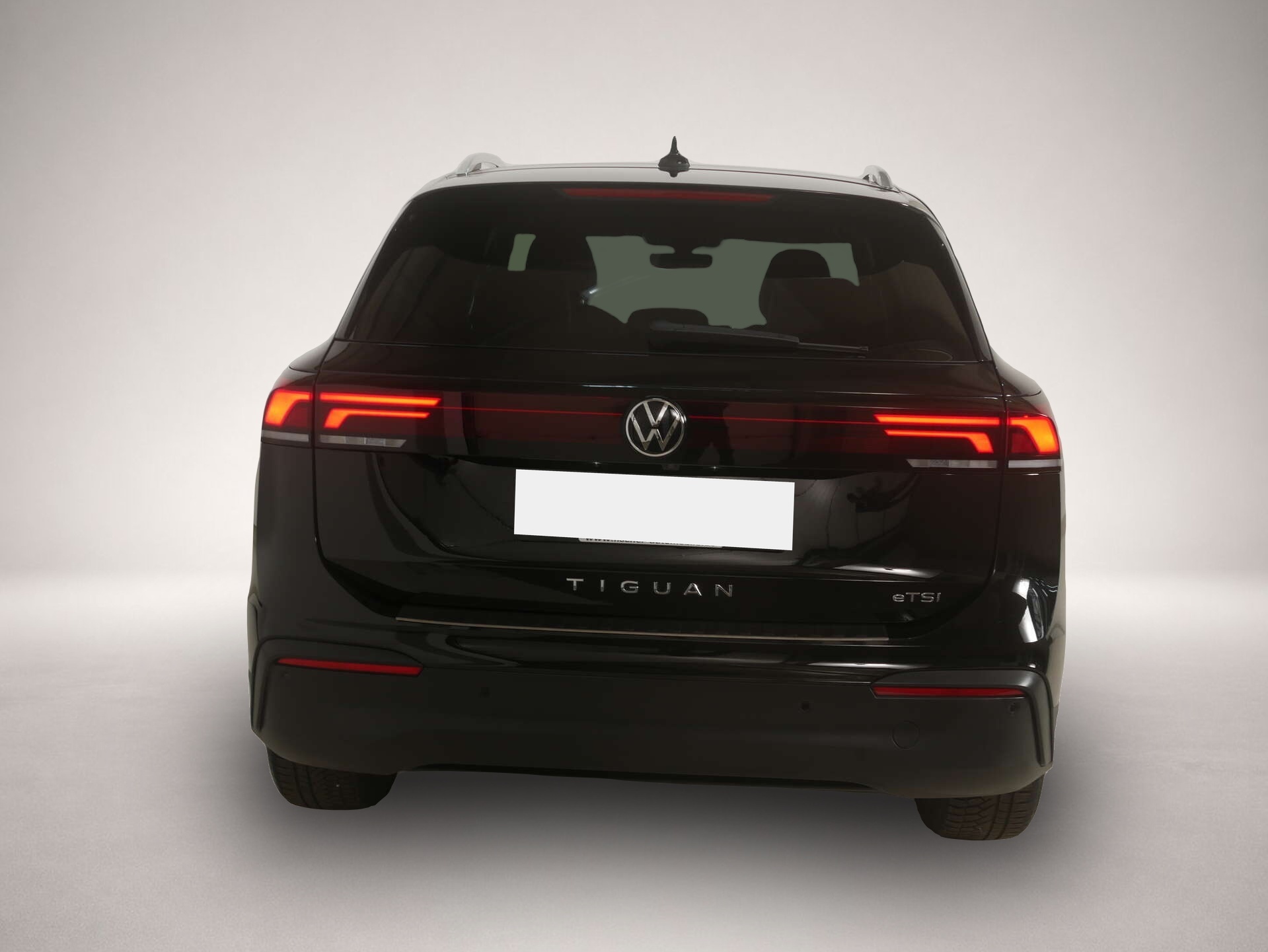 Volkswagen Tiguan (12/2025, Benzin)