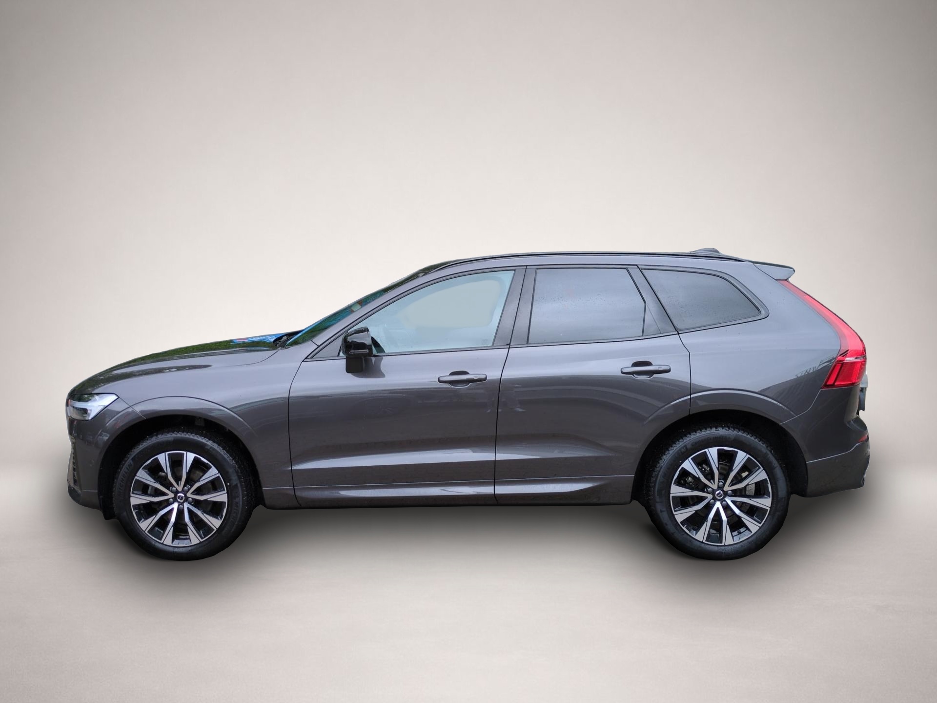 Volvo XC60 (02/2025, Benzin)