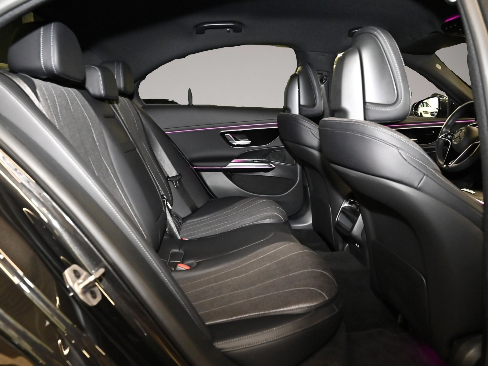 Mercedes-Benz E 220 (12/2024, Diesel)