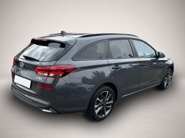 Hyundai i30 (10/2025, Benzin)