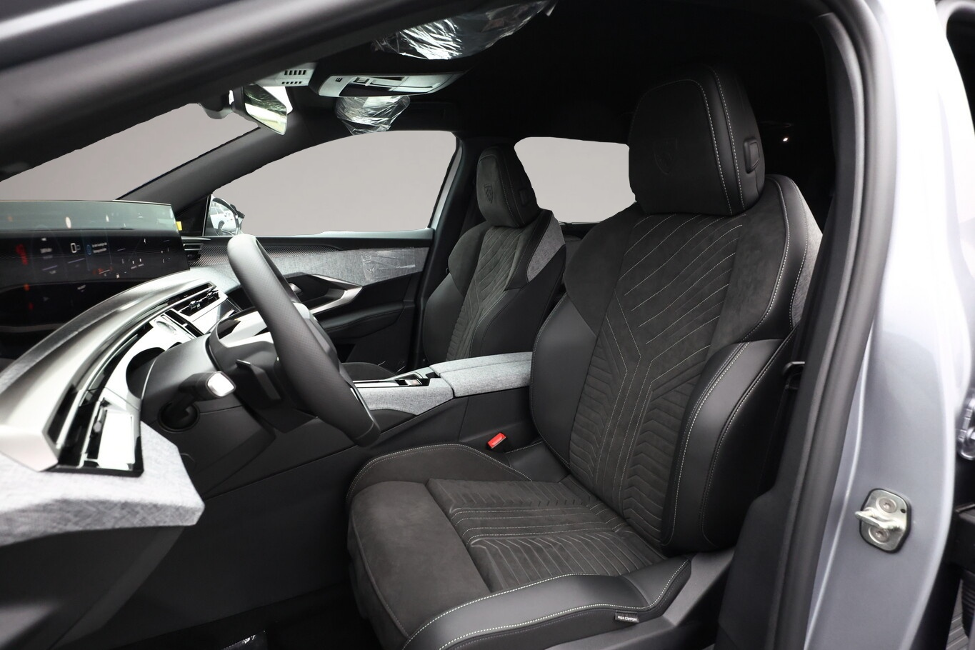 Peugeot 5008 (09/2025, Benzin)