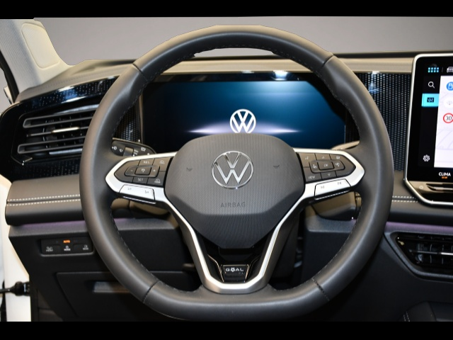 Volkswagen Tiguan (09/2025, Benzin)