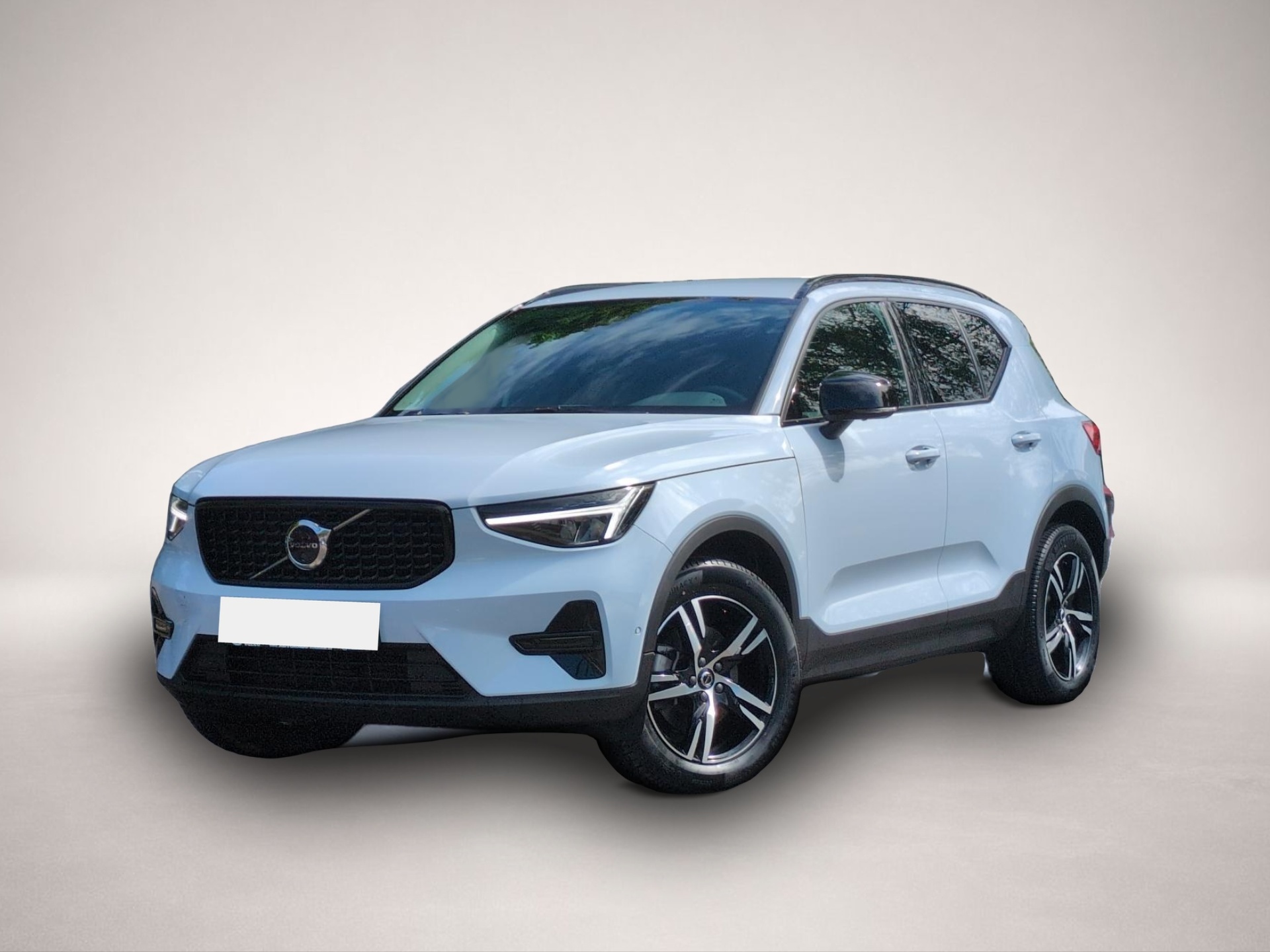 Volvo XC40 (08/2025, Benzin)