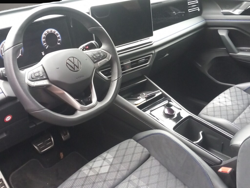 Volkswagen Tiguan (10/2024, Benzin)