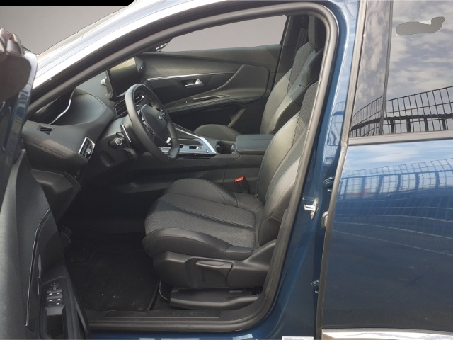 Peugeot 3008 (01/2024, Benzin)