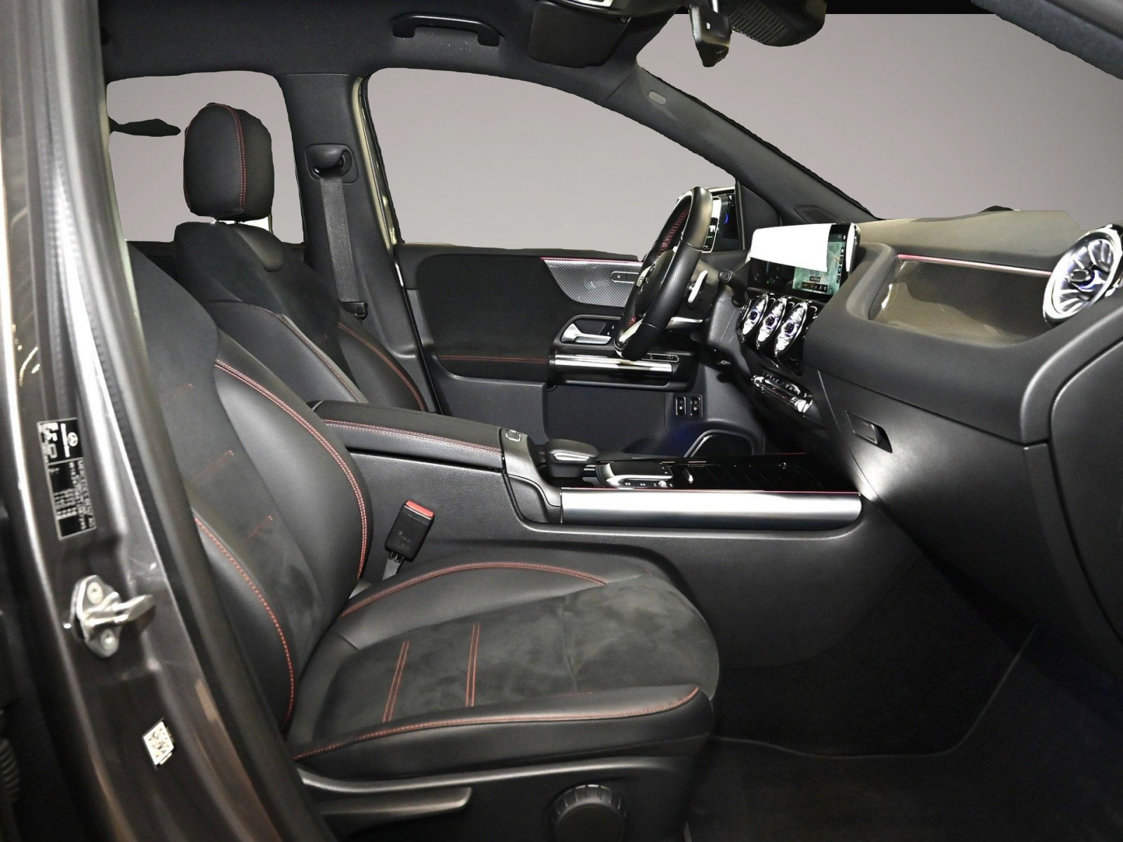 Mercedes-Benz B 250 (03/2022, Hybrid (Benzin/Elektro))