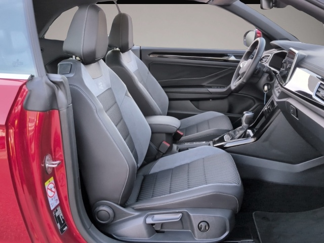 Volkswagen T-Roc (06/2025, Benzin)