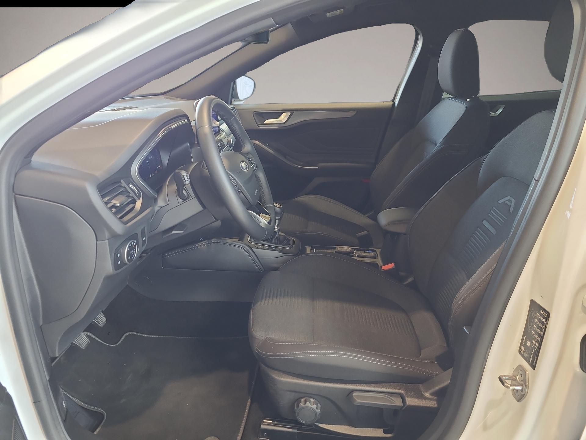 Ford Focus (03/2021, Benzin)