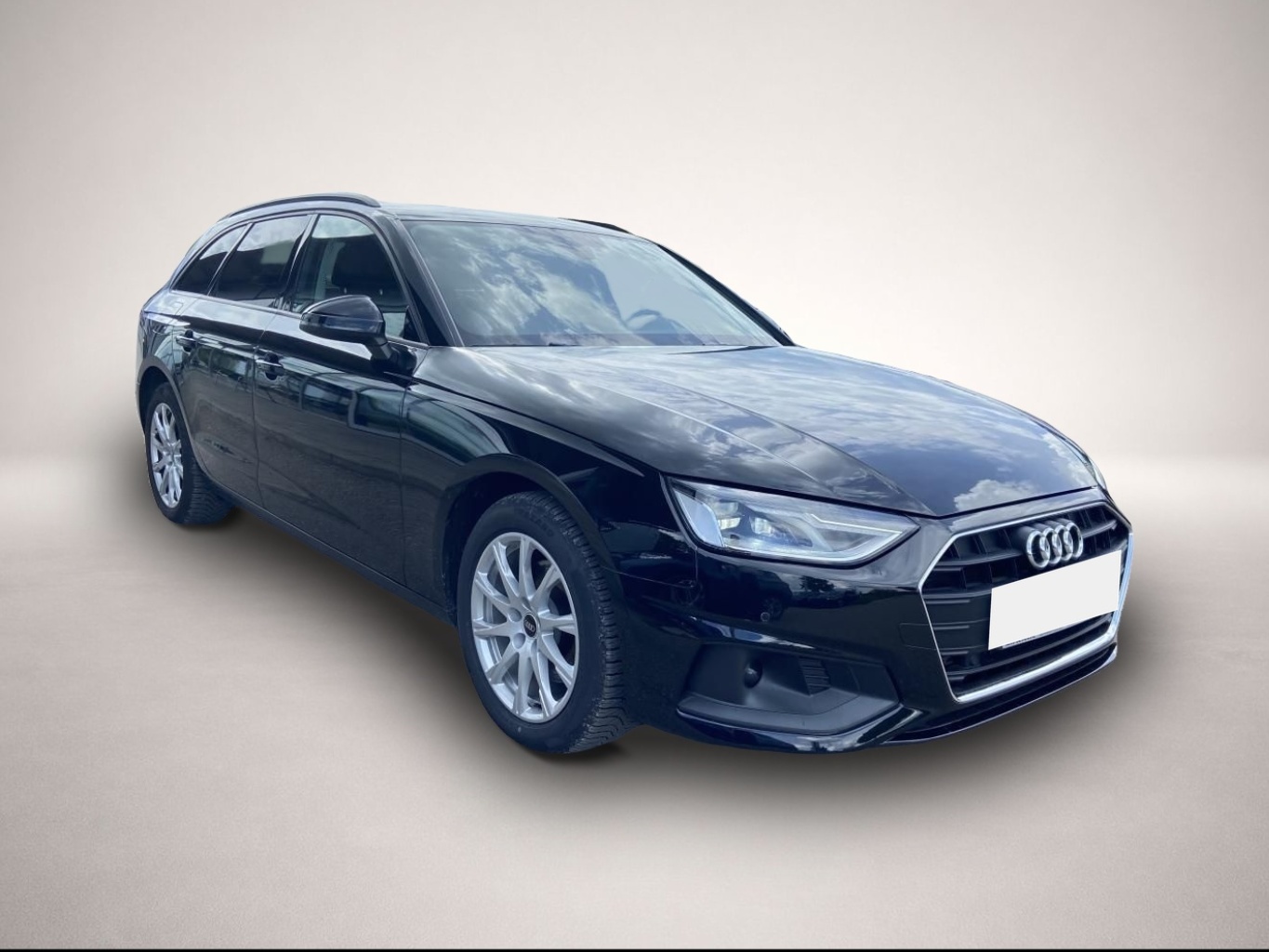 Audi A4 (08/2022, )