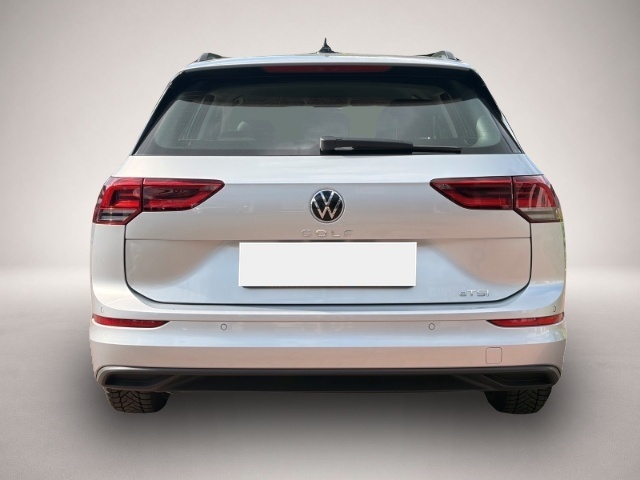 Volkswagen Golf (08/2023, Benzin)