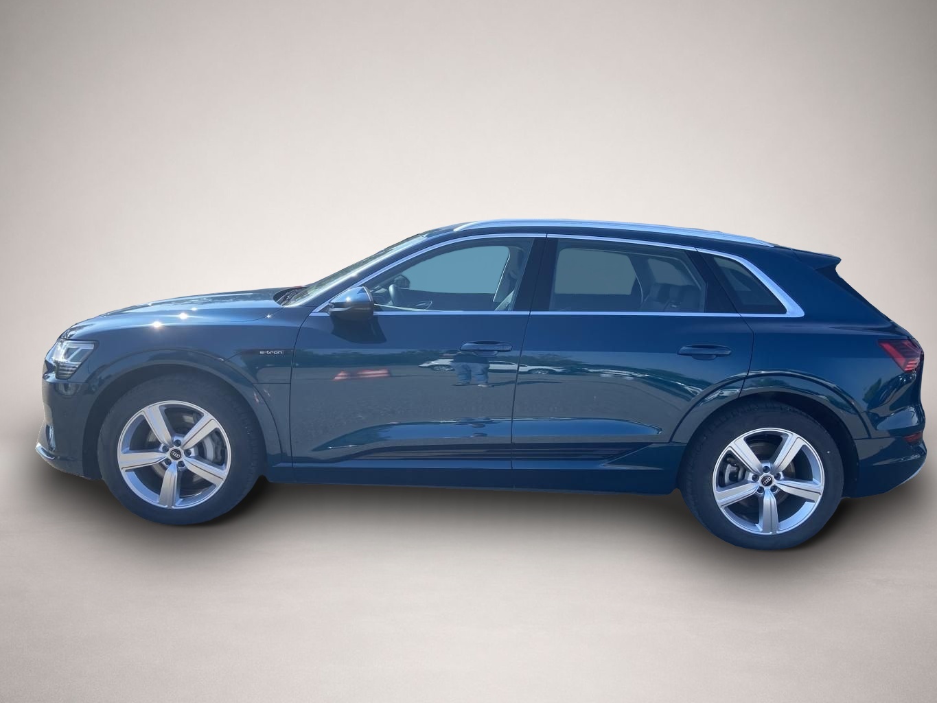 Audi e-tron (12/2022, ELECTRIC)