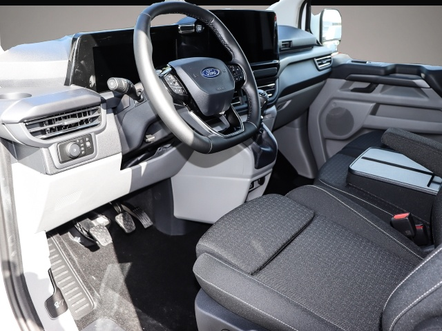Ford Tourneo Custom (12/2025, Diesel)