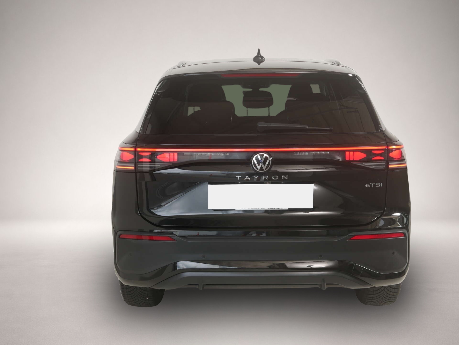 Volkswagen Tayron (11/2025, Benzin)