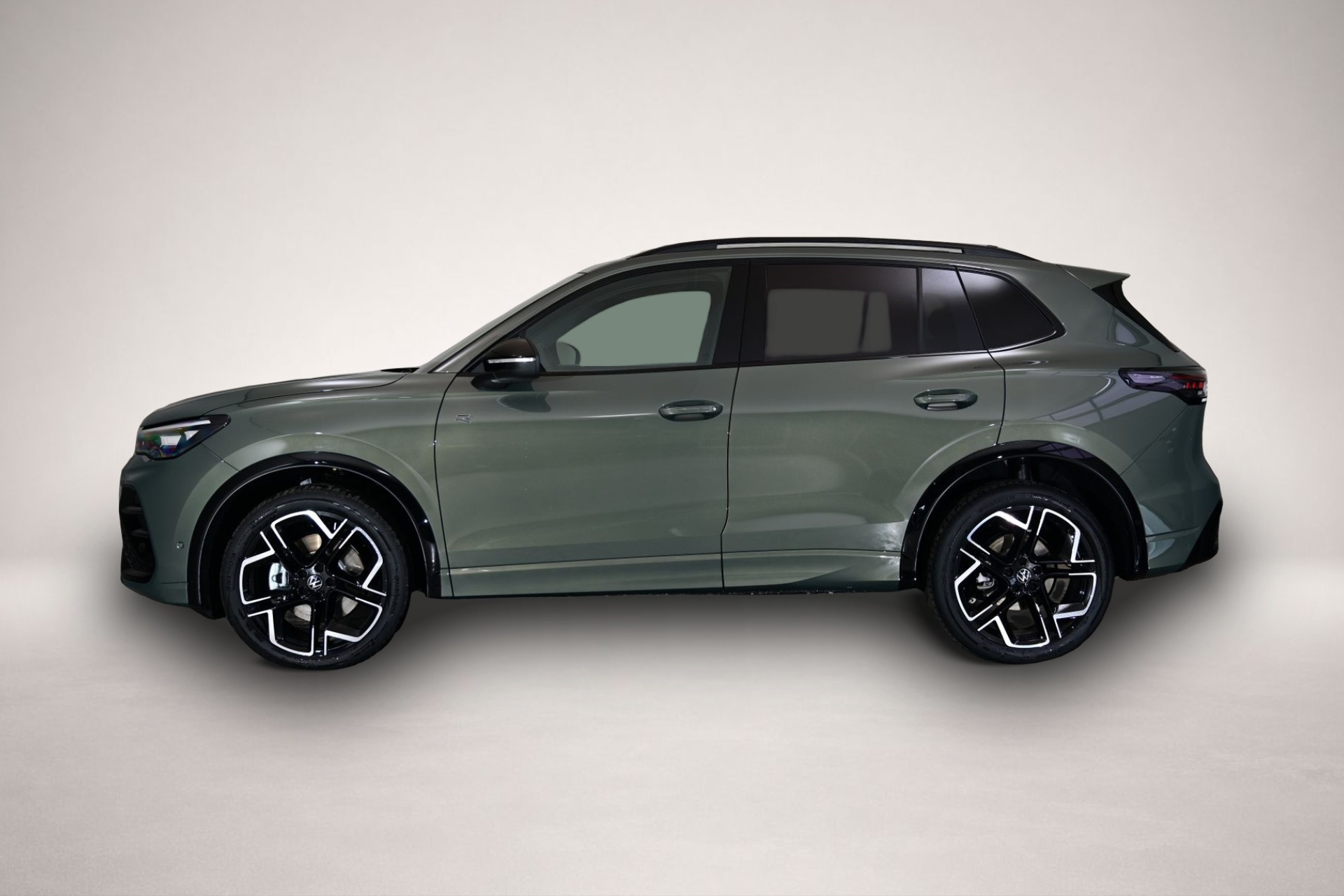 Volkswagen Tiguan (, Benzin)