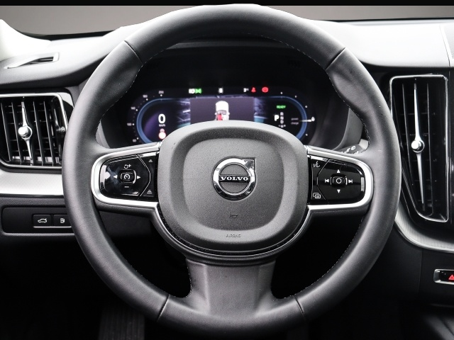 Volvo XC60 (04/2024, Hybrid (Benzin/Elektro))