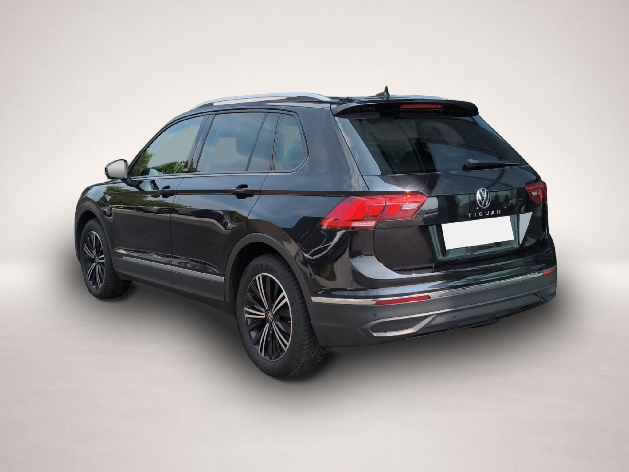 Volkswagen Tiguan (08/2021, Benzin)