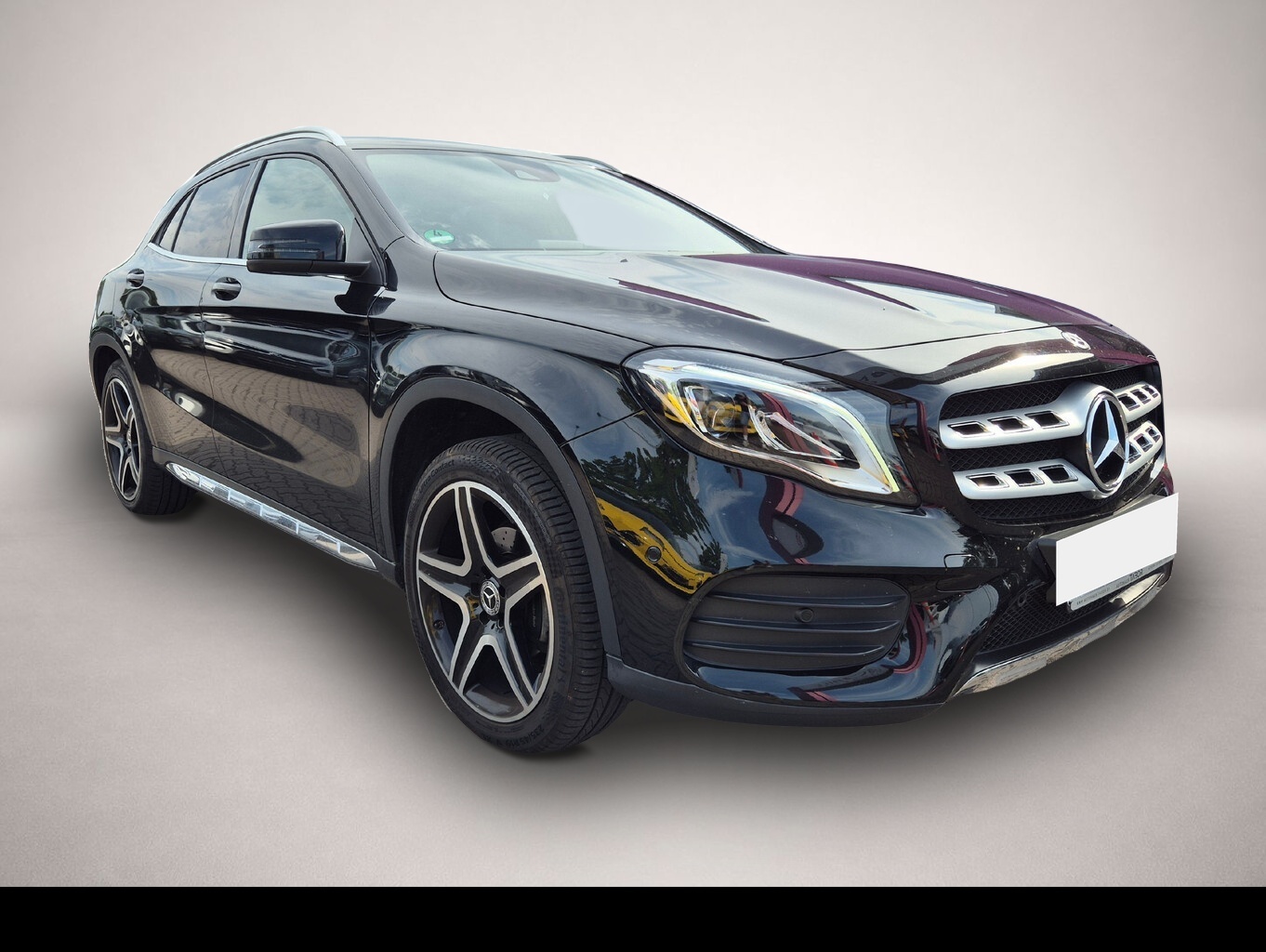 Mercedes-Benz GLA 180 (11/2019, )