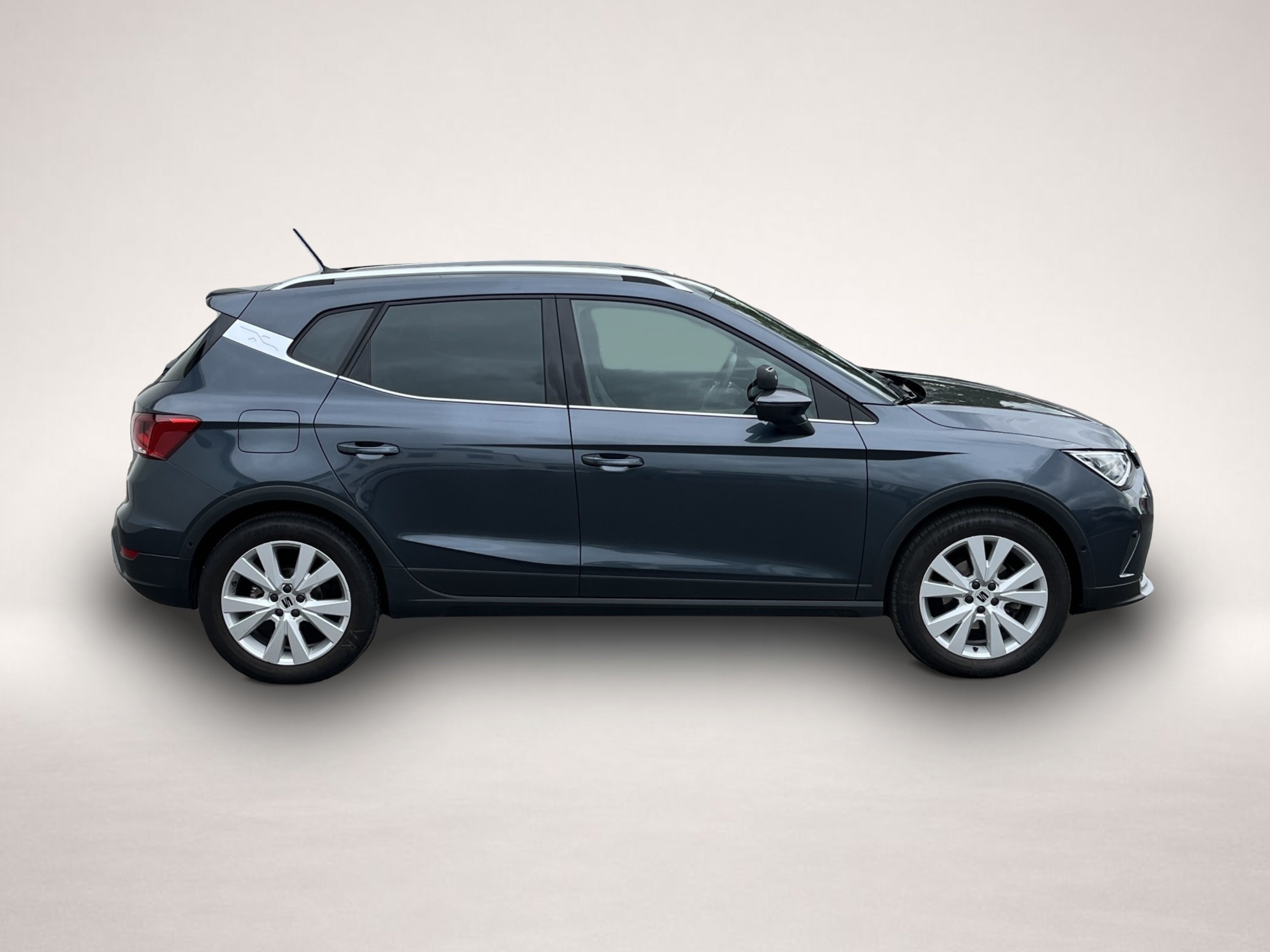 Seat Arona (03/2024, Benzin)