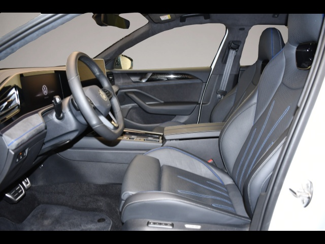Volkswagen Passat Variant (08/2025, )