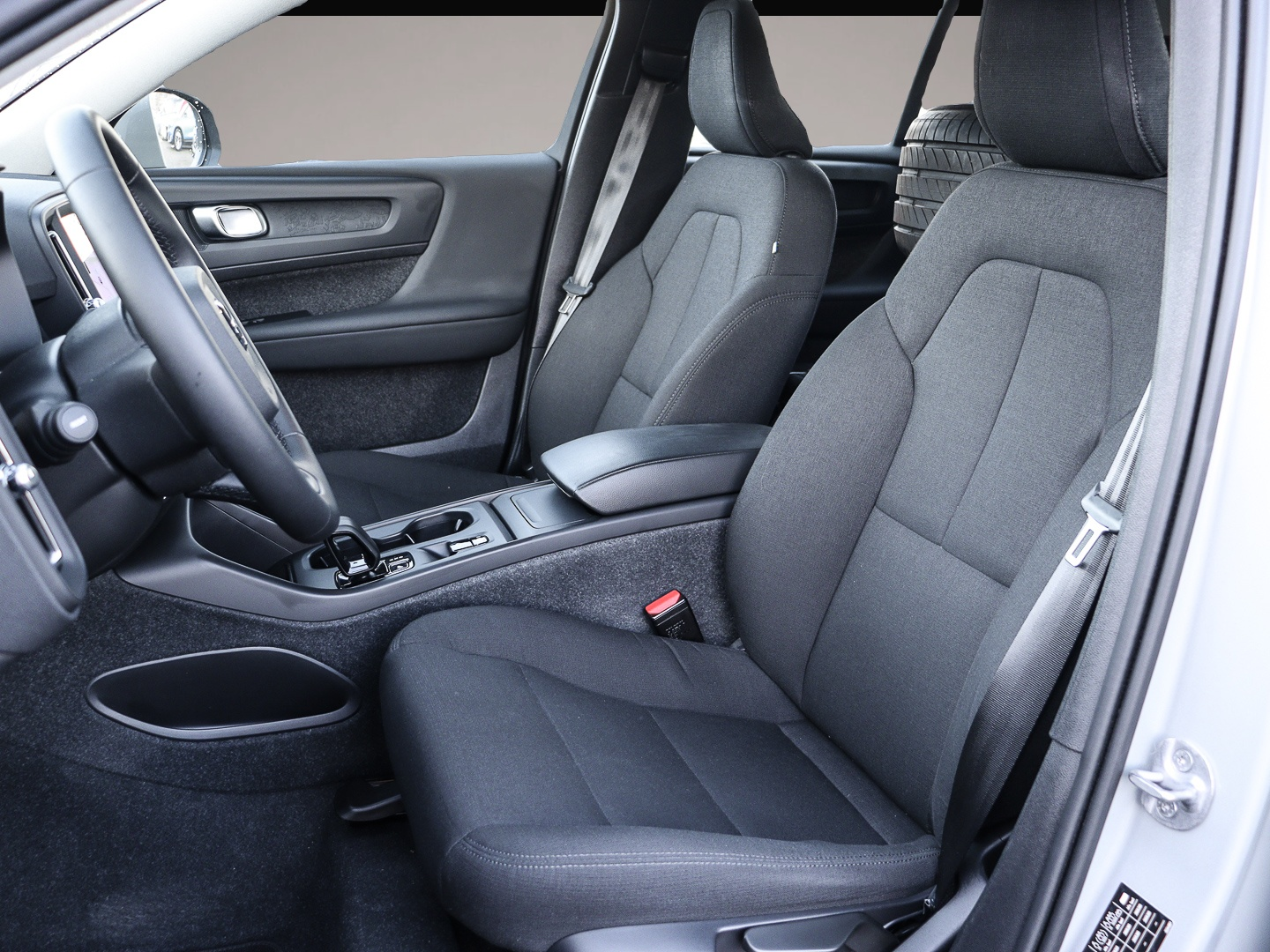 Volvo XC40 (08/2023, Benzin)