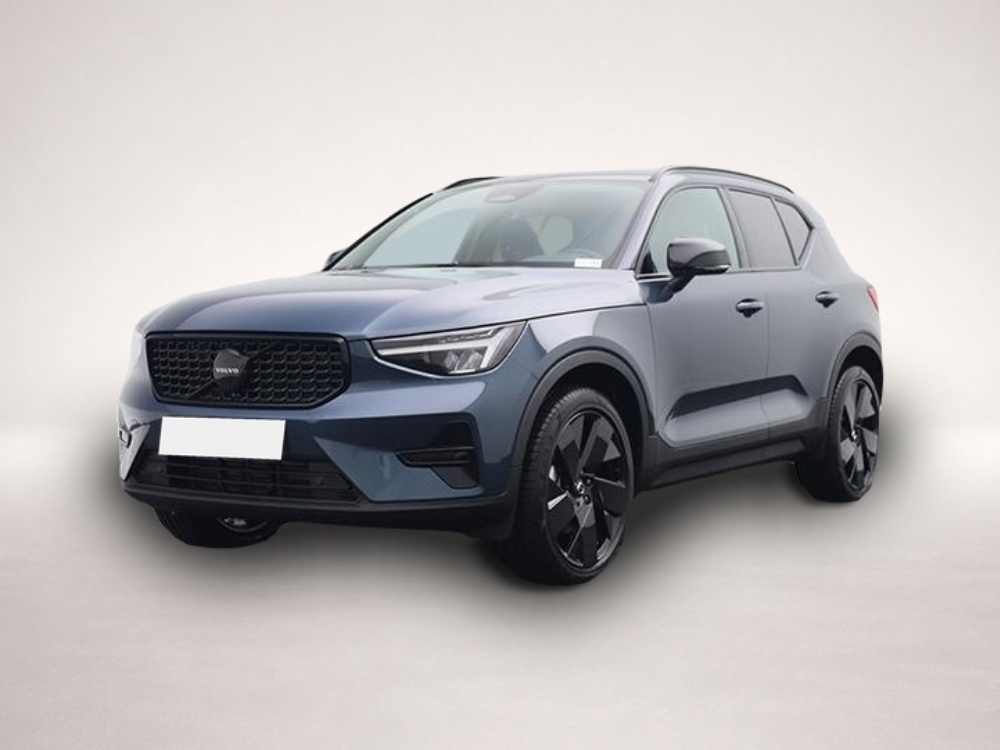 Volvo XC40 (04/2026, Benzin)