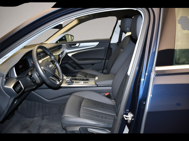 Audi A6 (03/2023, Benzin)