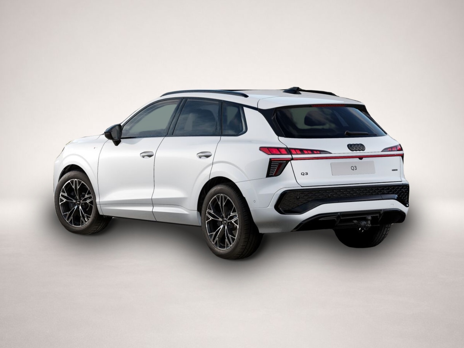 Audi Q3 (, Benzin)