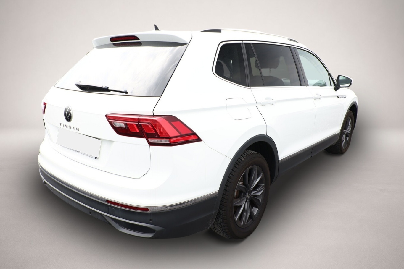 Volkswagen Tiguan Allspace (03/2023, Benzin)