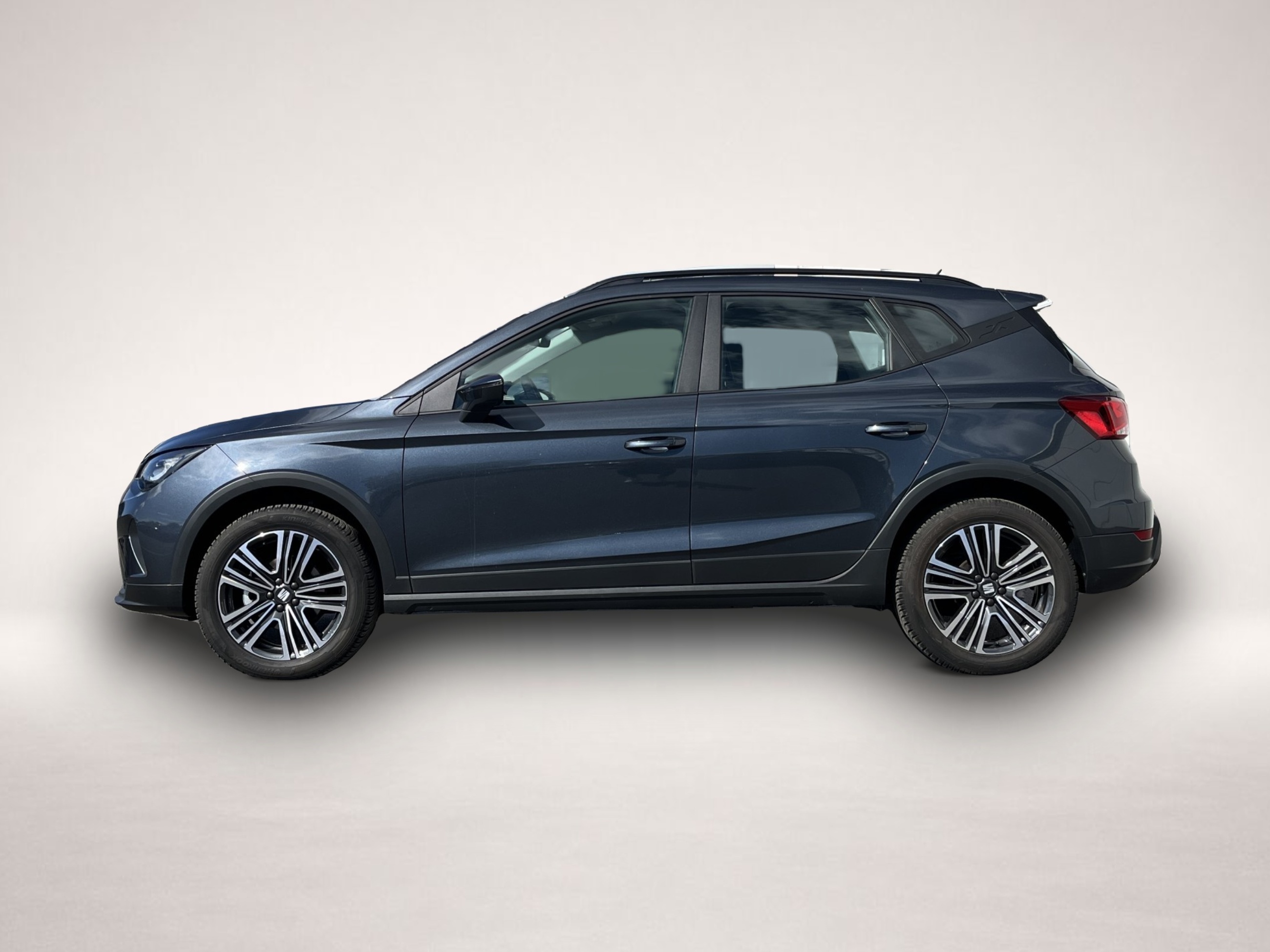 Seat Arona (04/2024, Benzin)