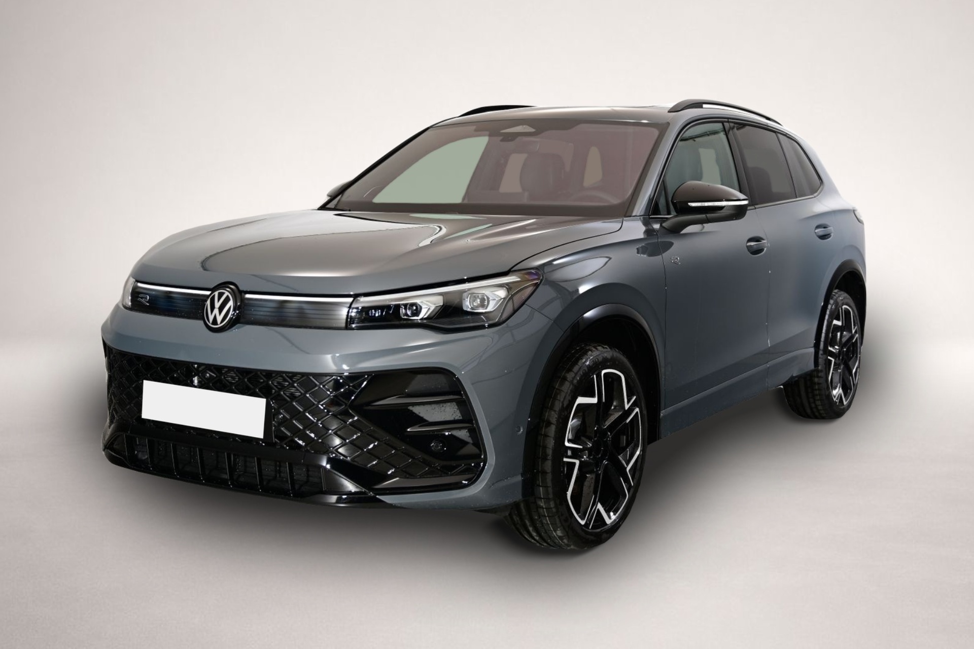 Volkswagen Tiguan (10/2025, Benzin)
